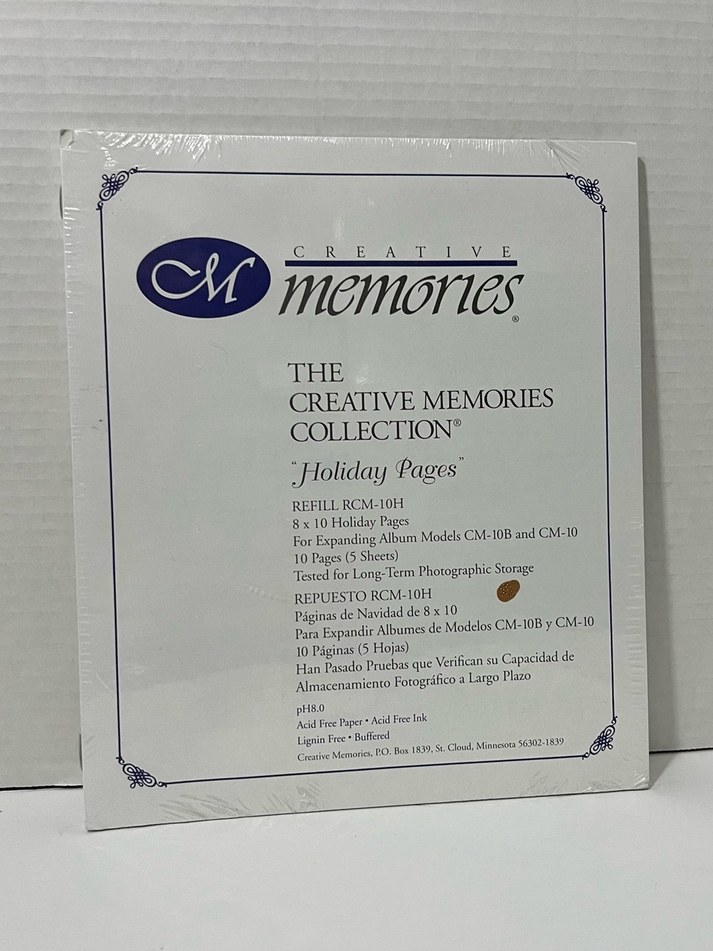 The Creative Memories 8x10 Holiday Pages Scrapbook 10 Pages 5 Sheets RCM-10H